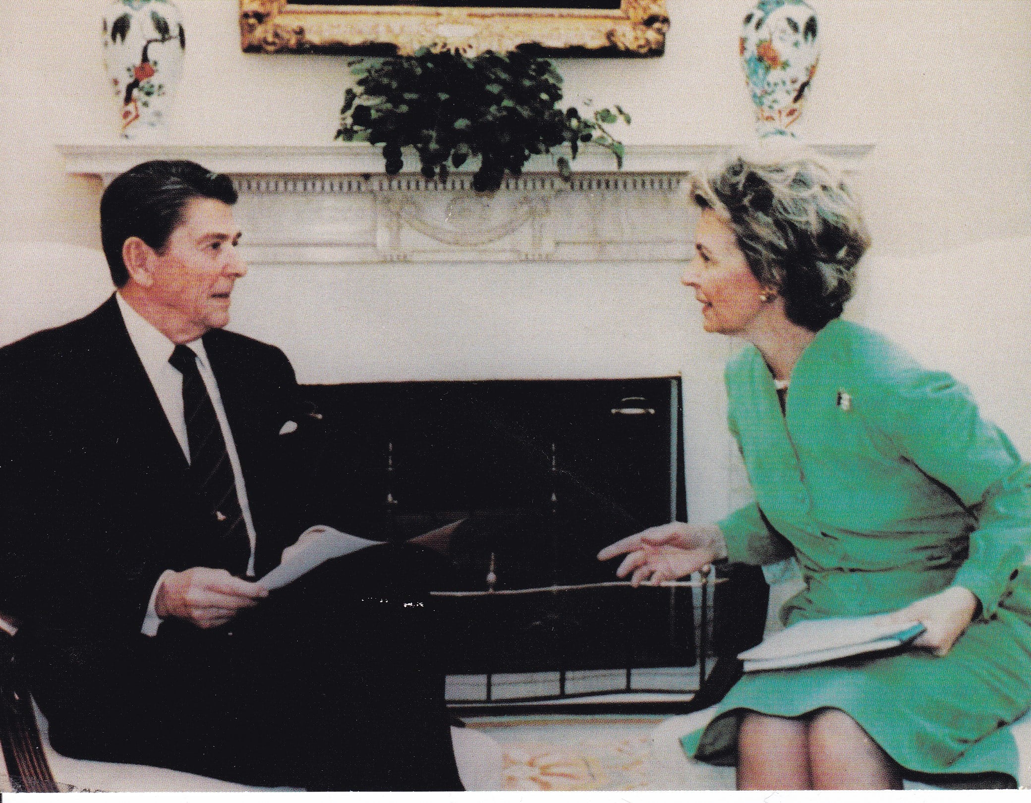 Phyllis Schlafly meets with President Ronald Reagan