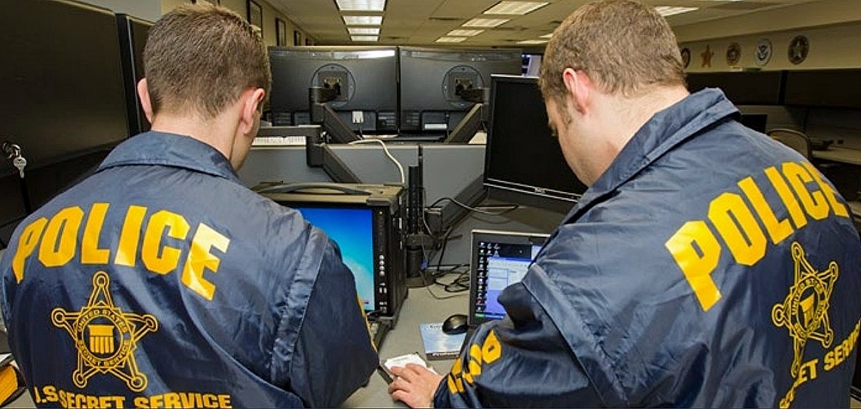 Secret Service agents conducting an investigation
